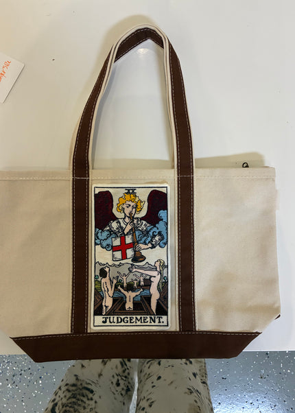 Judgement Tote